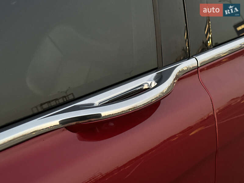 Седан Lincoln Continental 2020 в Києві