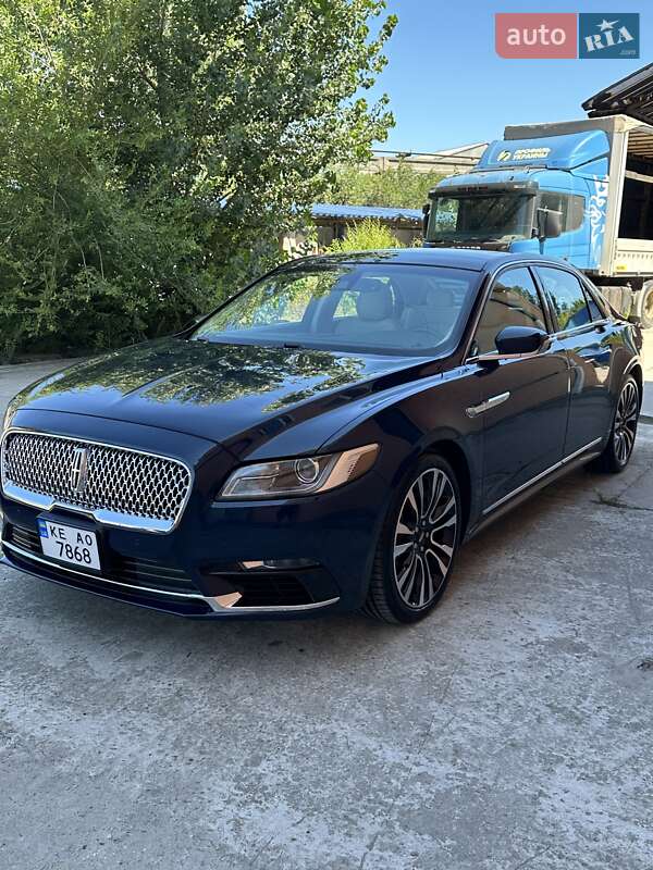 Седан Lincoln Continental 2018 в Дніпрі