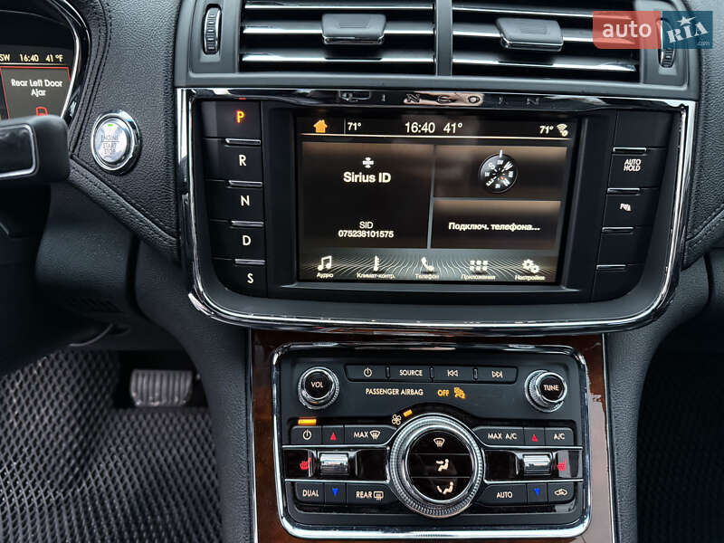 Седан Lincoln Continental 2017 в Киеве