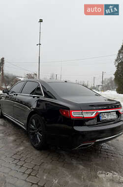 Седан Lincoln Continental 2016 в Львове