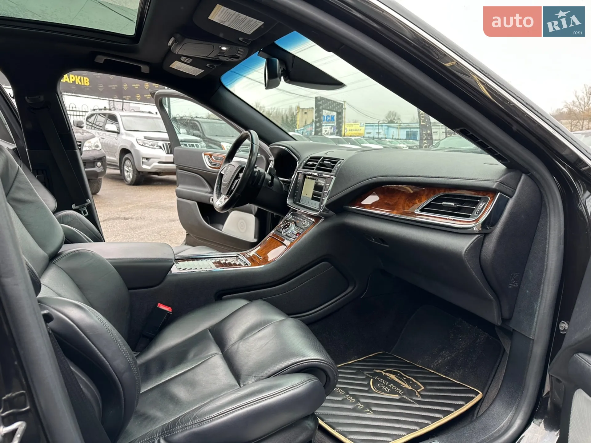 2016 Lincoln Continental - мініатюра 21