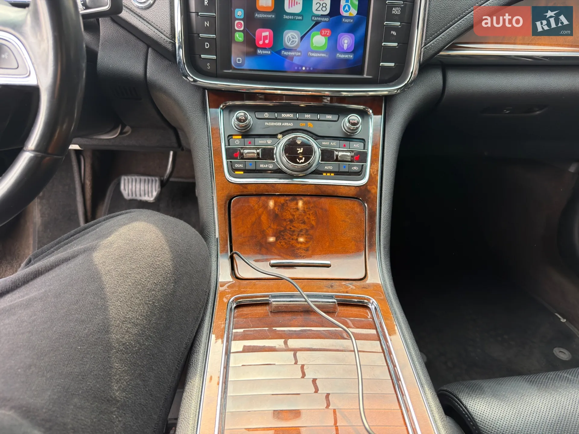 2016 Lincoln Continental - мініатюра 13