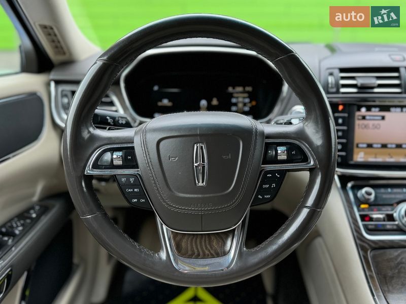 Седан Lincoln Continental 2016 в Києві