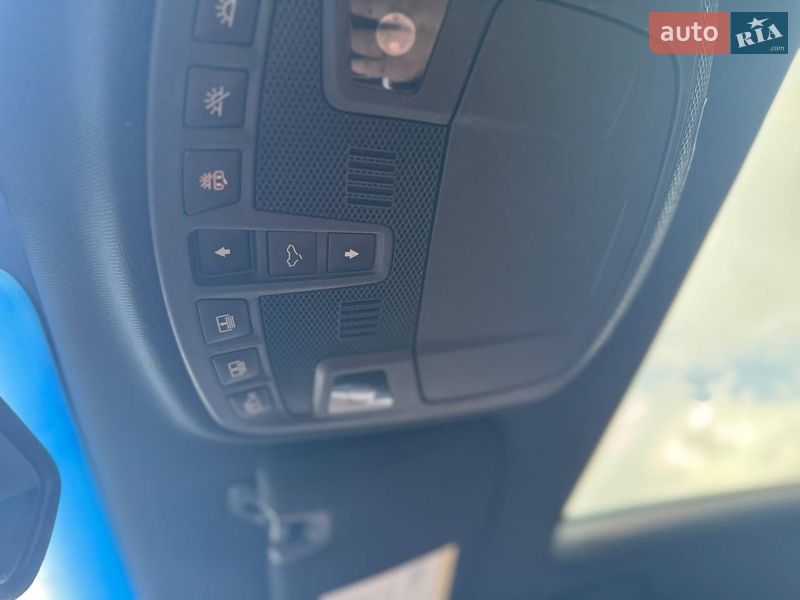 Седан Lincoln Continental 2016 в Києві фото 29 Седан Lincoln Continental 2016 в Києві