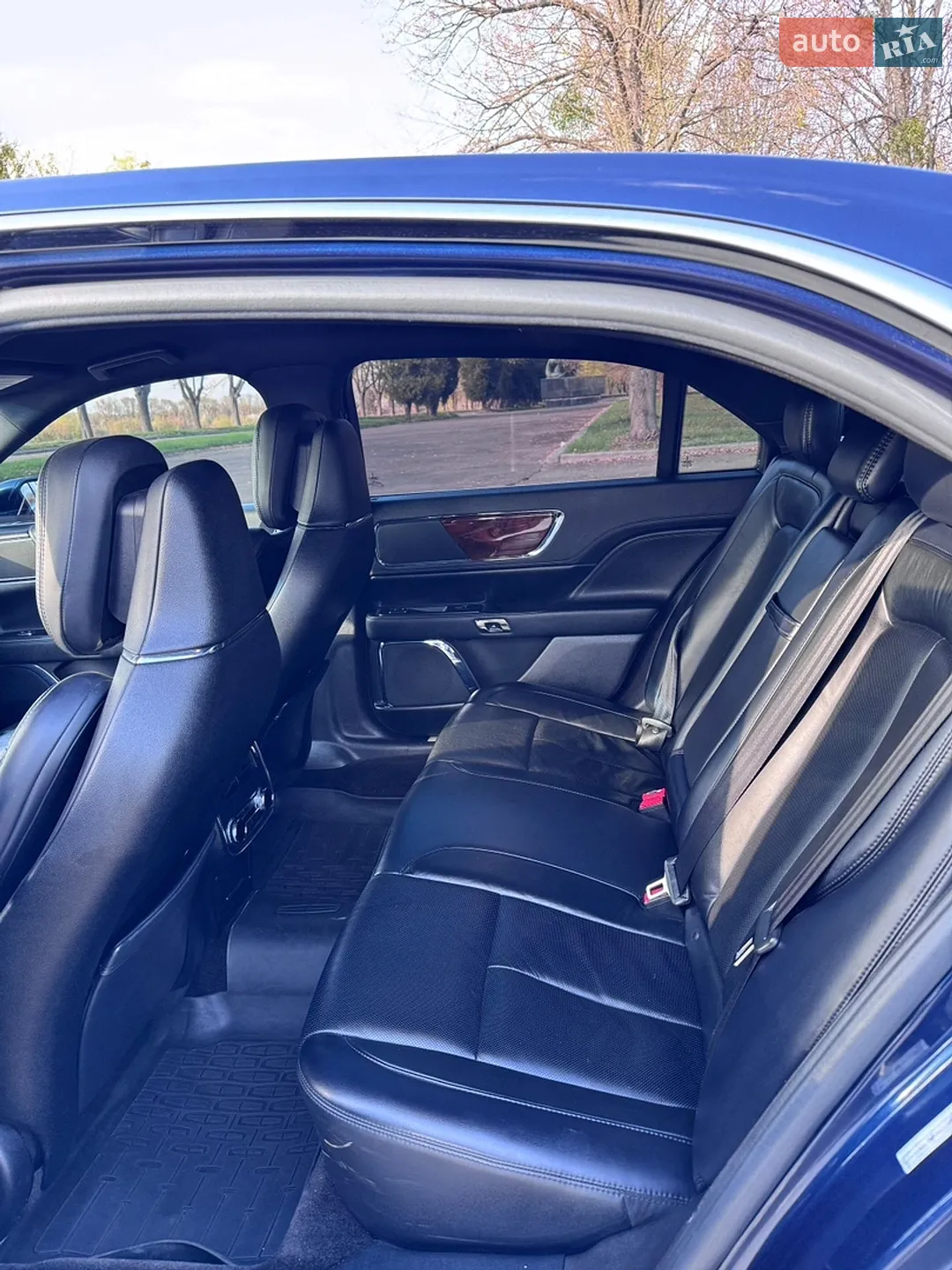 2017 Lincoln Continental - мініатюра 16