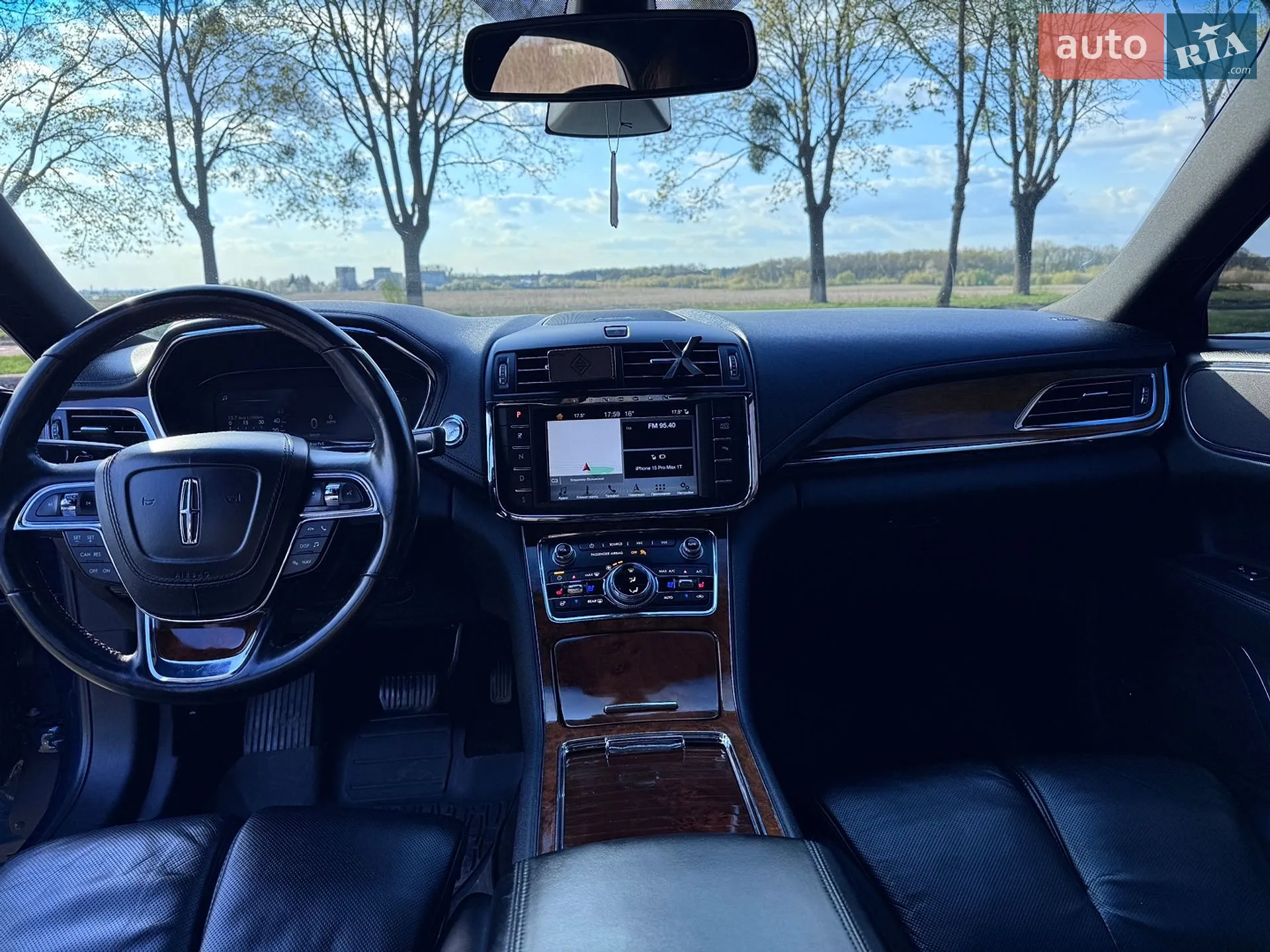 2017 Lincoln Continental - мініатюра 20