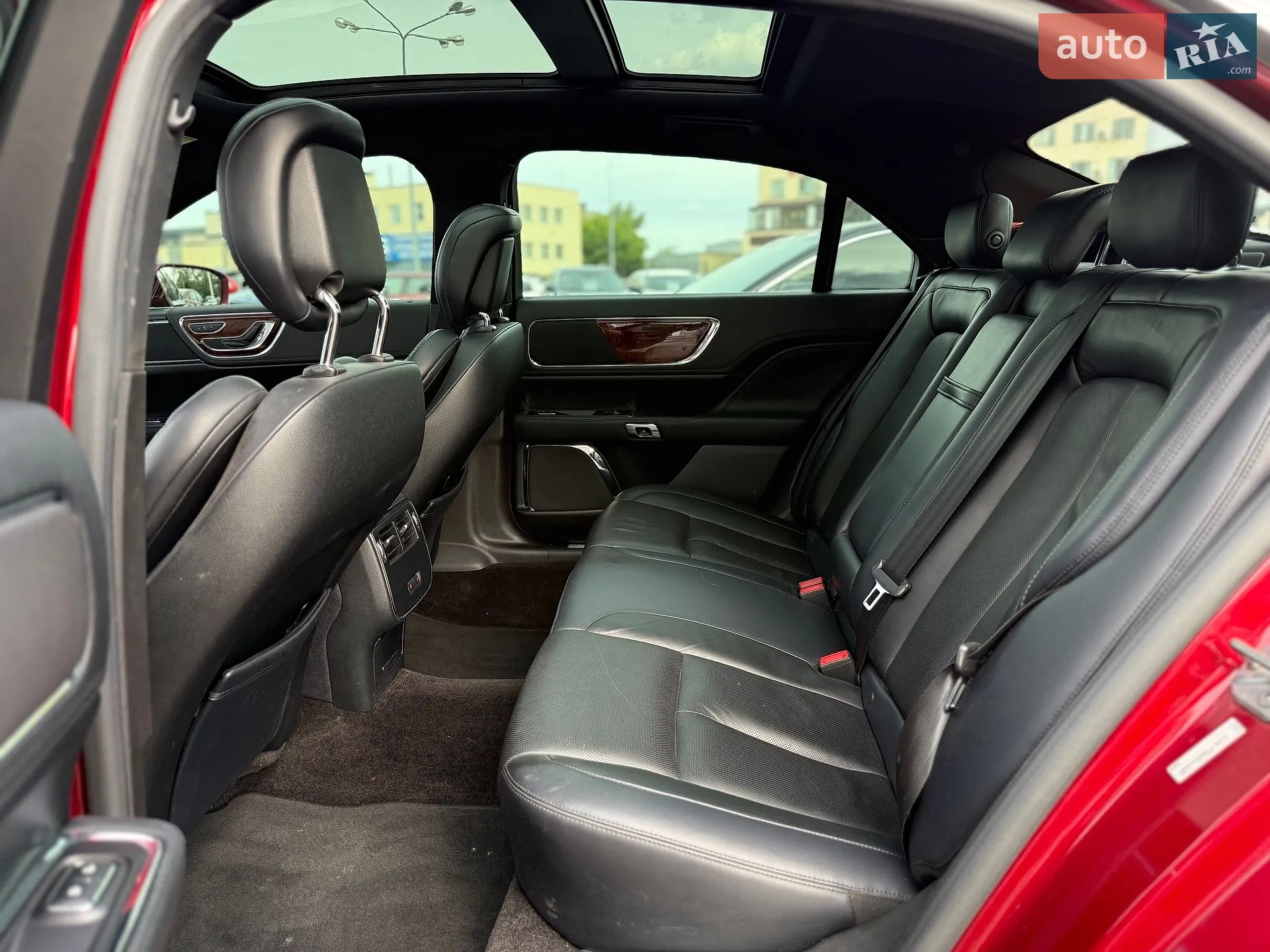 2016 Lincoln Continental - мініатюра 20