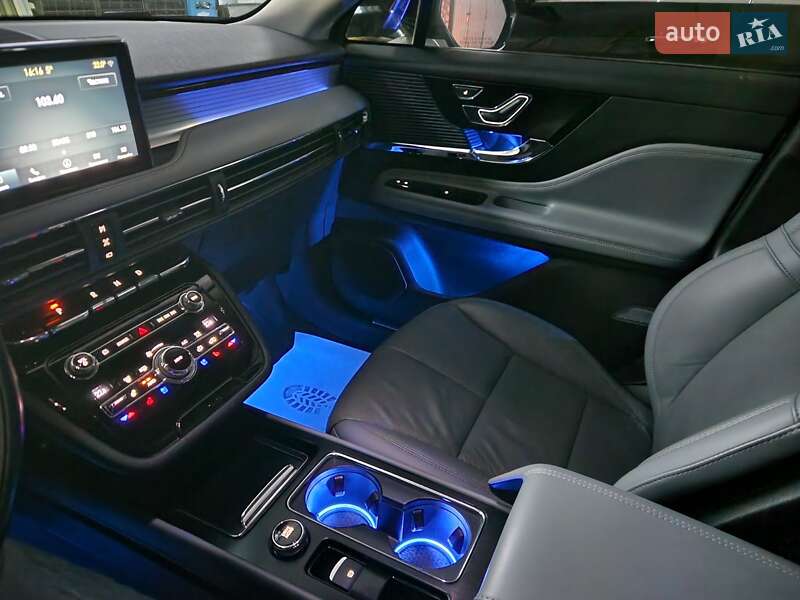 Позашляховик / Кросовер Lincoln Corsair 2019 в Хмельницькому фото 20 Позашляховик / Кросовер Lincoln Corsair 2019 в Хмельницькому