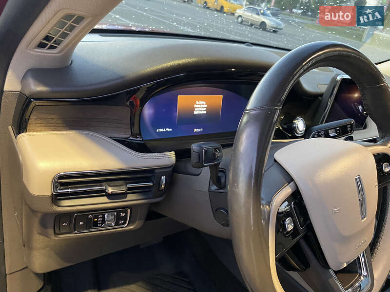 Внедорожник / Кроссовер Lincoln Corsair 2019 в Киеве фото 7 Внедорожник / Кроссовер Lincoln Corsair 2019 в Киеве