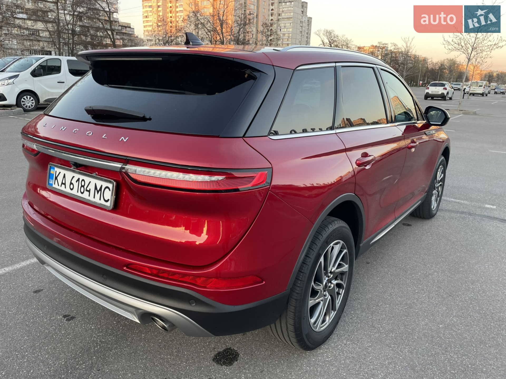 2021 Lincoln Corsair - мініатюра 6