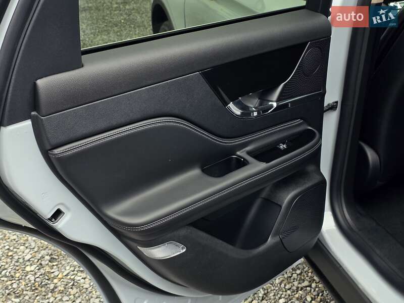 Позашляховик / Кросовер Lincoln Corsair 2024 в Тернополі