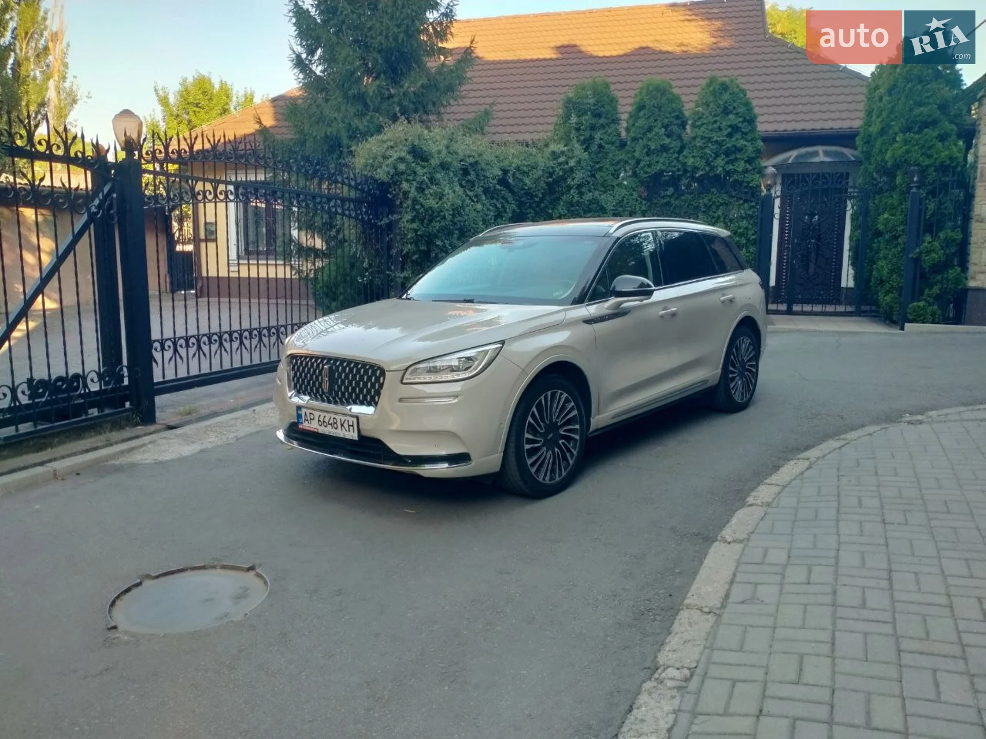 2020 Lincoln Corsair - мініатюра 14