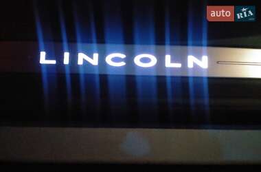 Внедорожник / Кроссовер Lincoln Corsair 2020 в 