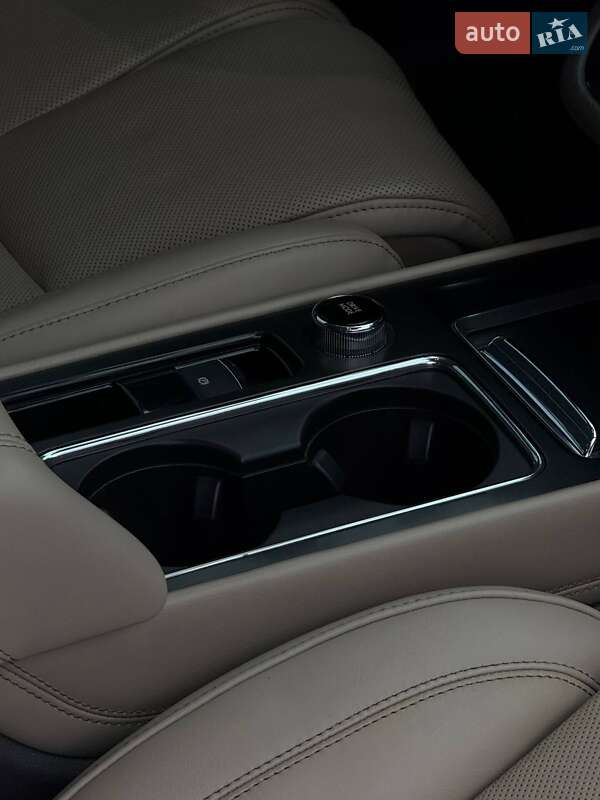 Позашляховик / Кросовер Lincoln Corsair 2022 в Чернівцях