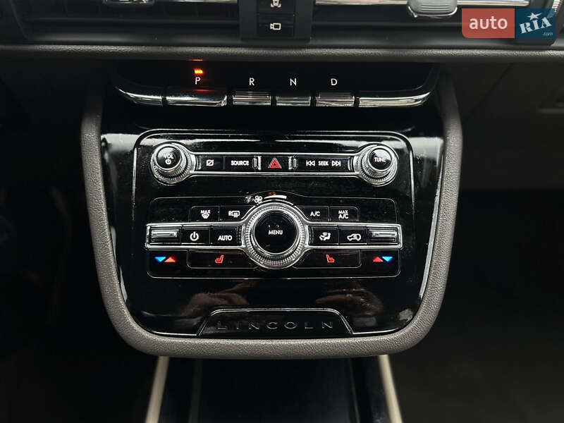 Позашляховик / Кросовер Lincoln Corsair 2021 в Одесі фото 14 Позашляховик / Кросовер Lincoln Corsair 2021 в Одесі