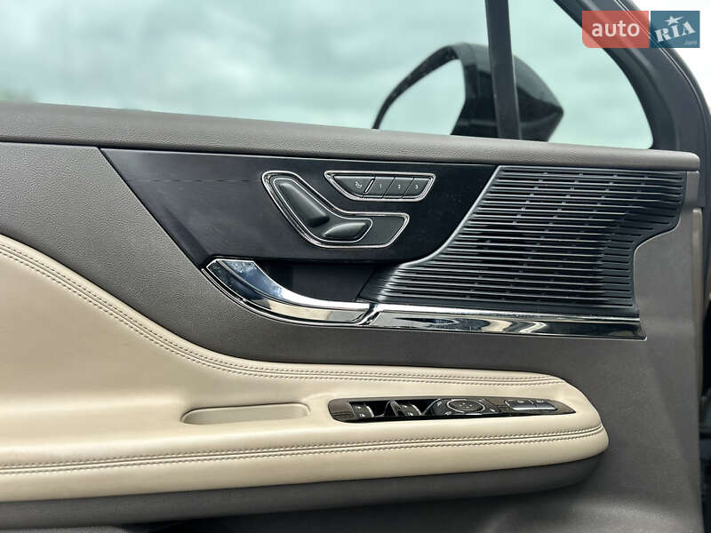 Позашляховик / Кросовер Lincoln Corsair 2021 в Одесі фото 16 Позашляховик / Кросовер Lincoln Corsair 2021 в Одесі