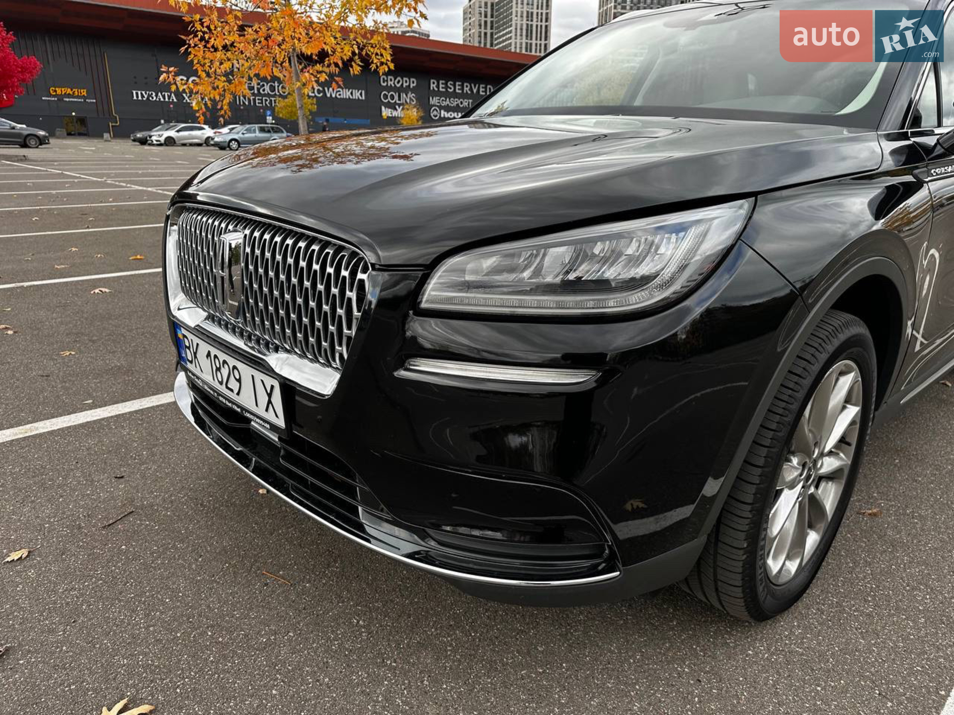 2022 Lincoln Corsair - мініатюра 2