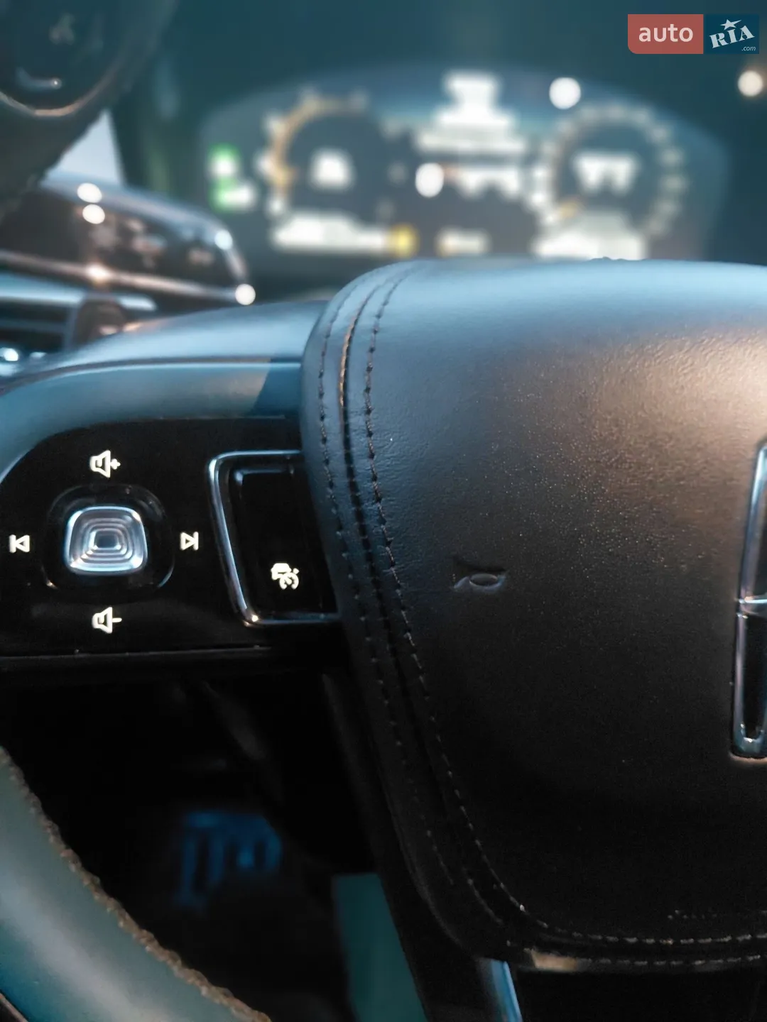 2020 Lincoln Corsair - мініатюра 43