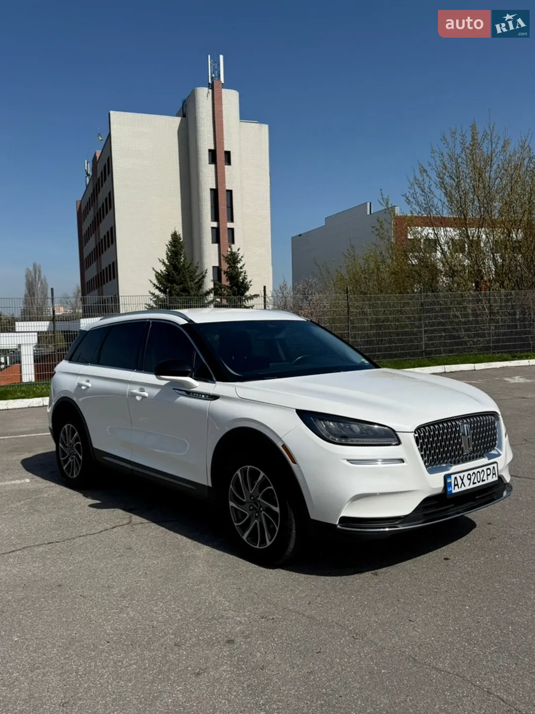 2021 Lincoln Corsair - мініатюра 4