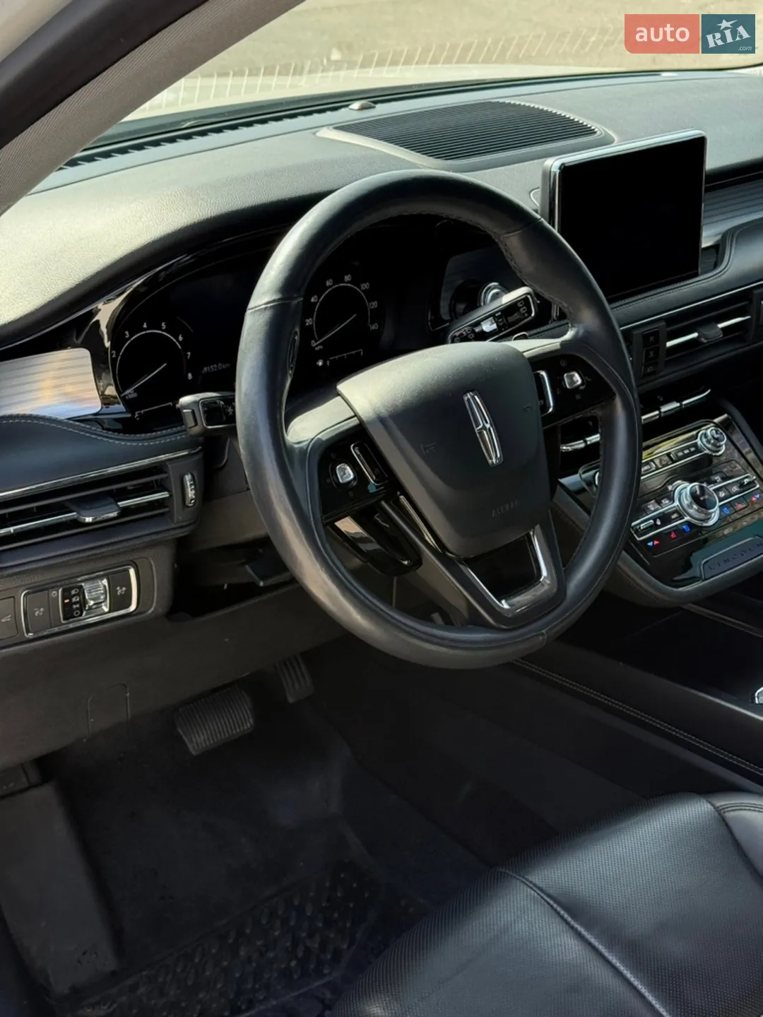 2021 Lincoln Corsair - мініатюра 13