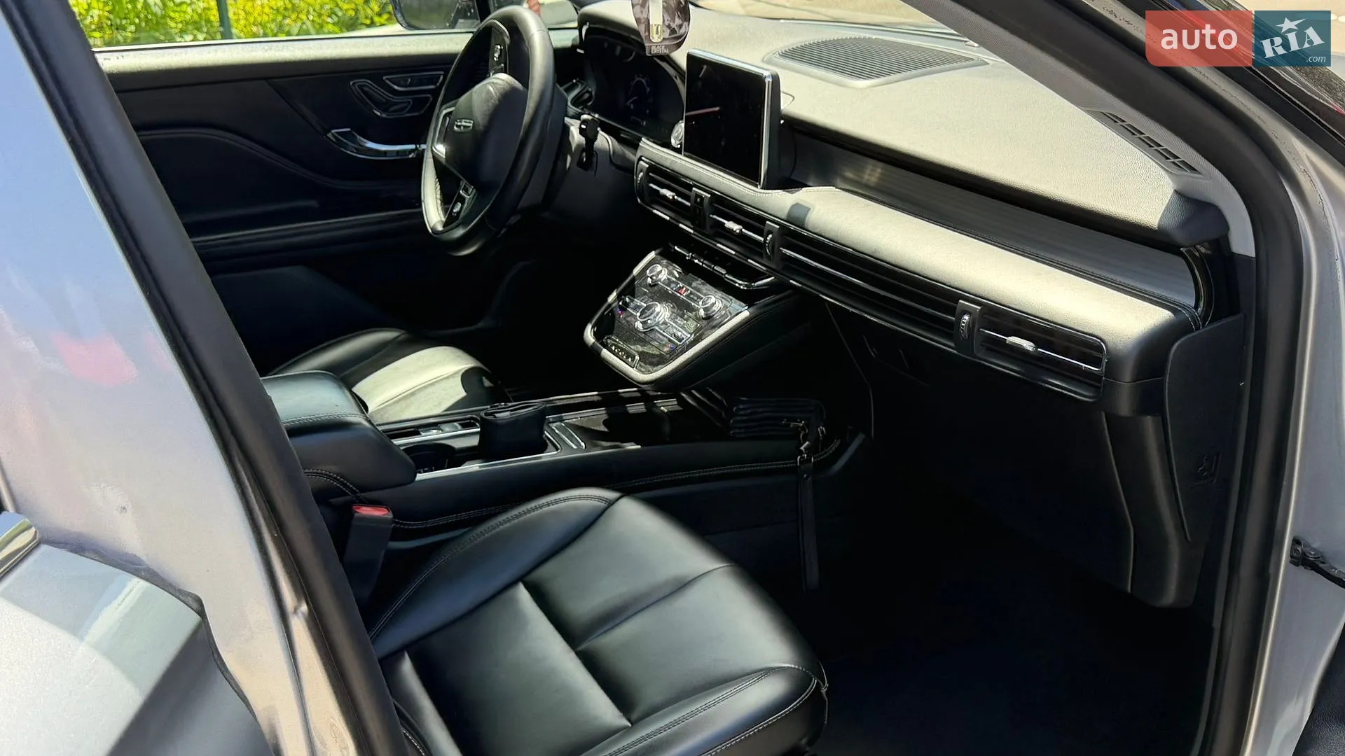 Lincoln Corsair 2022 VIN 5LMCJ1C90NUL12810 фото оголошення 19 з 27