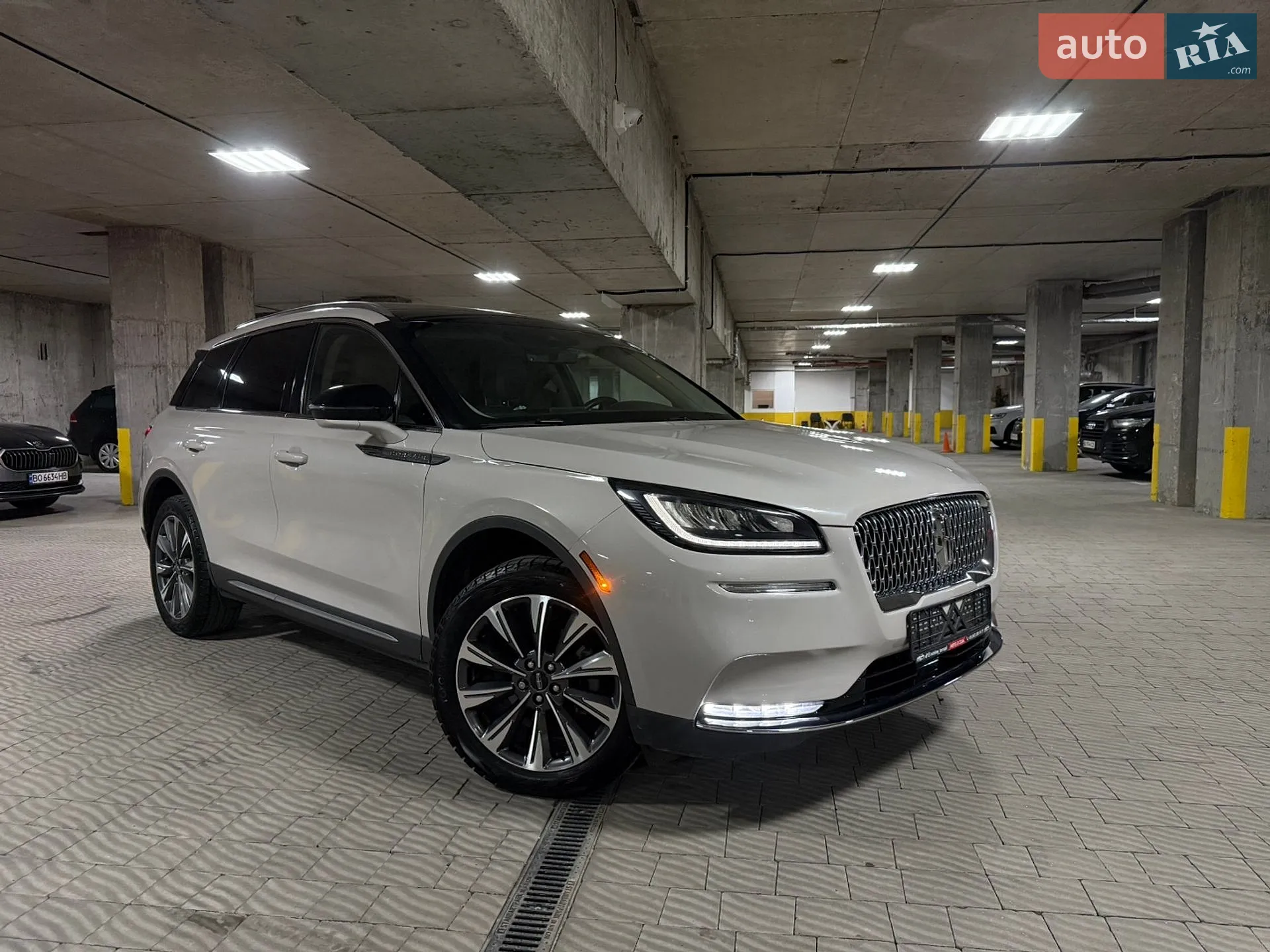 2020 Lincoln Corsair - мініатюра 3