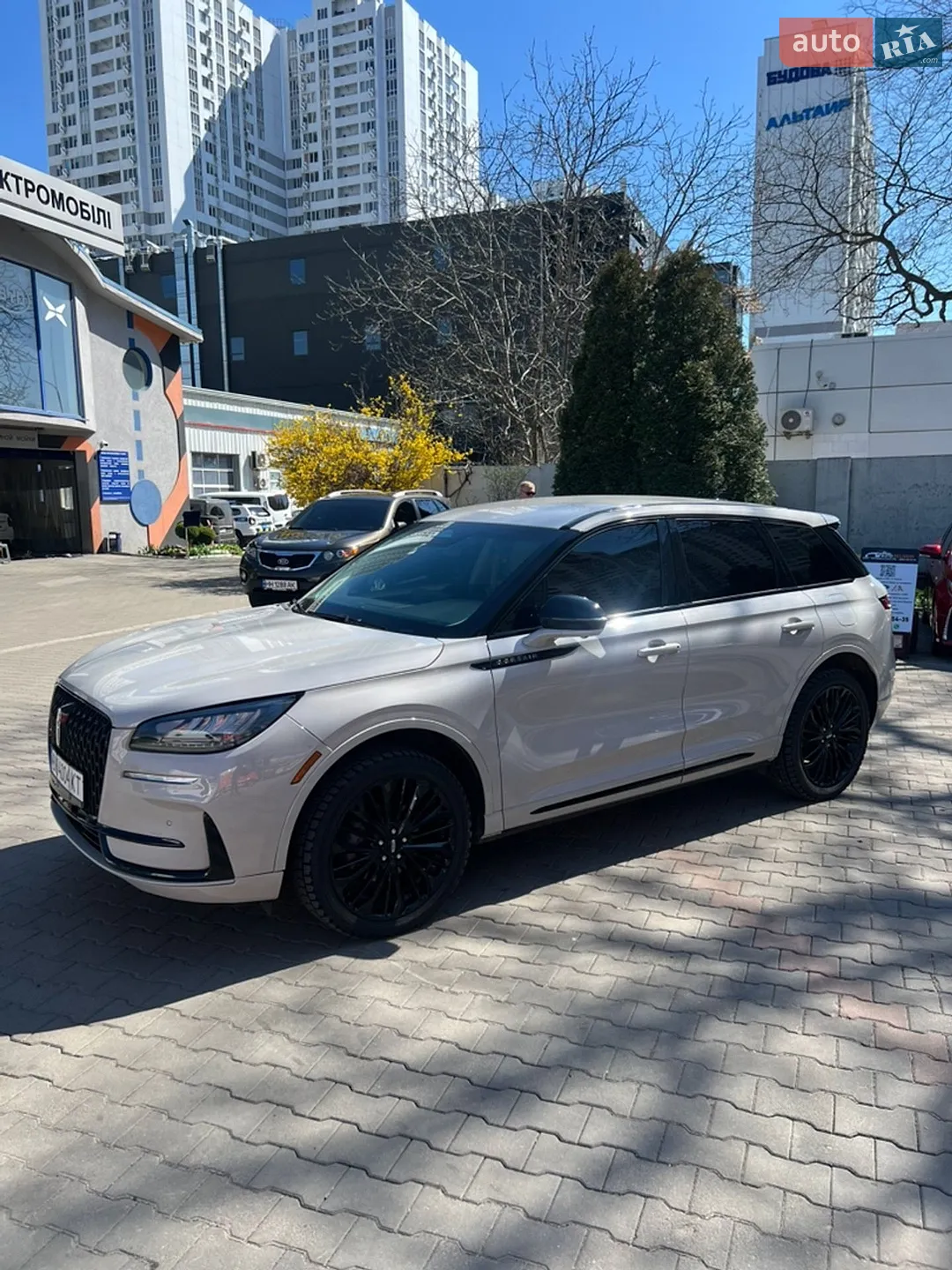 2023 Lincoln Corsair - мініатюра 7