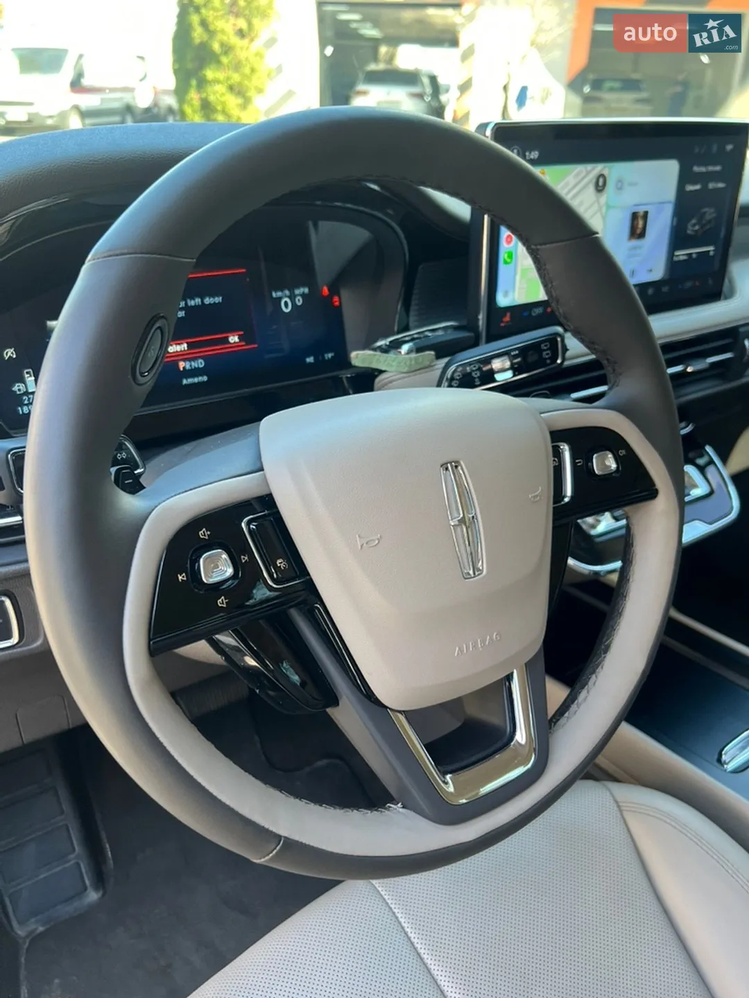 2023 Lincoln Corsair - мініатюра 16