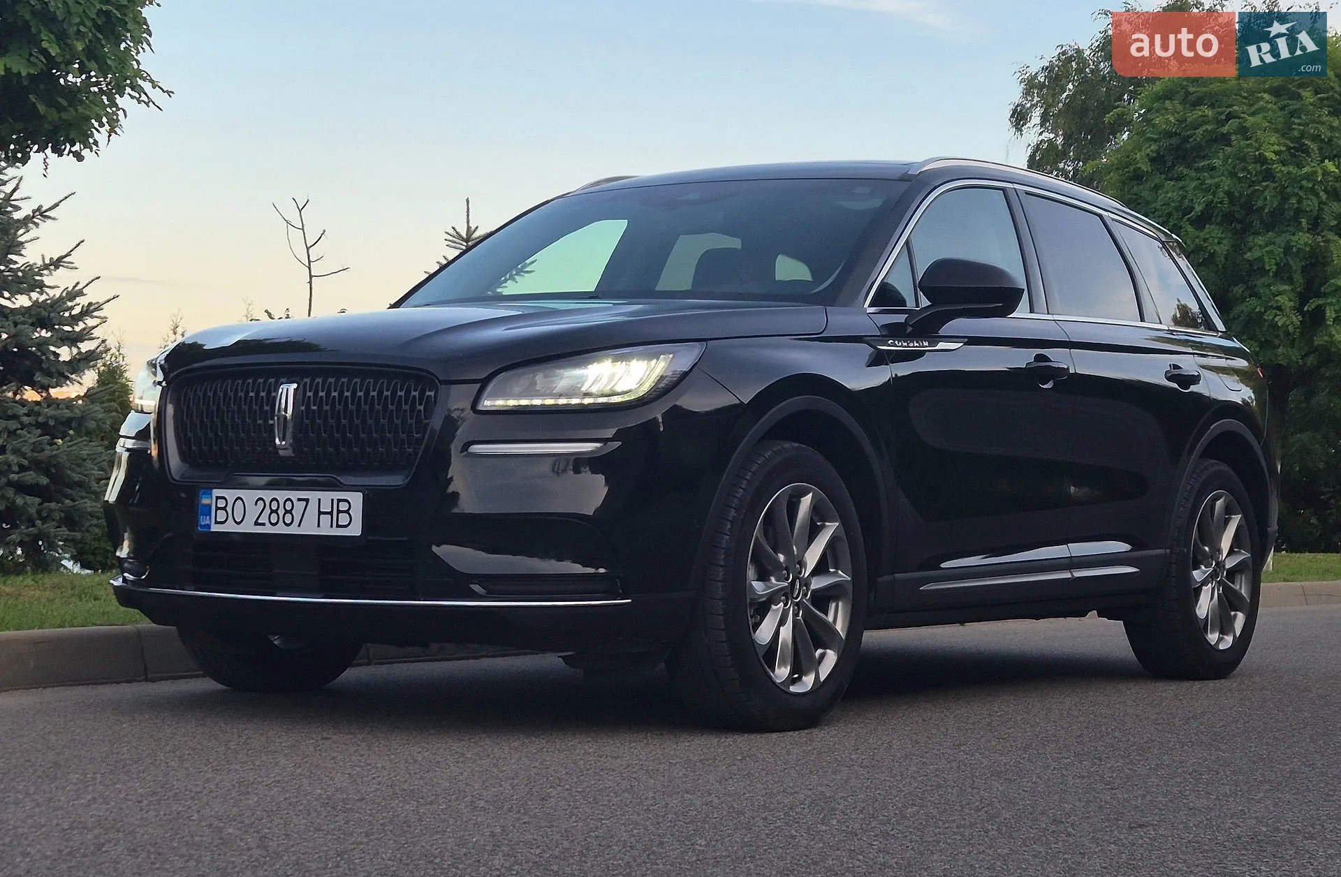 2022 Lincoln Corsair - мініатюра 9