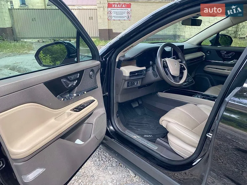 Lincoln Corsair 2022 VIN 5LMCJ2C95NUL35375 фото оголошення 10 з 69
