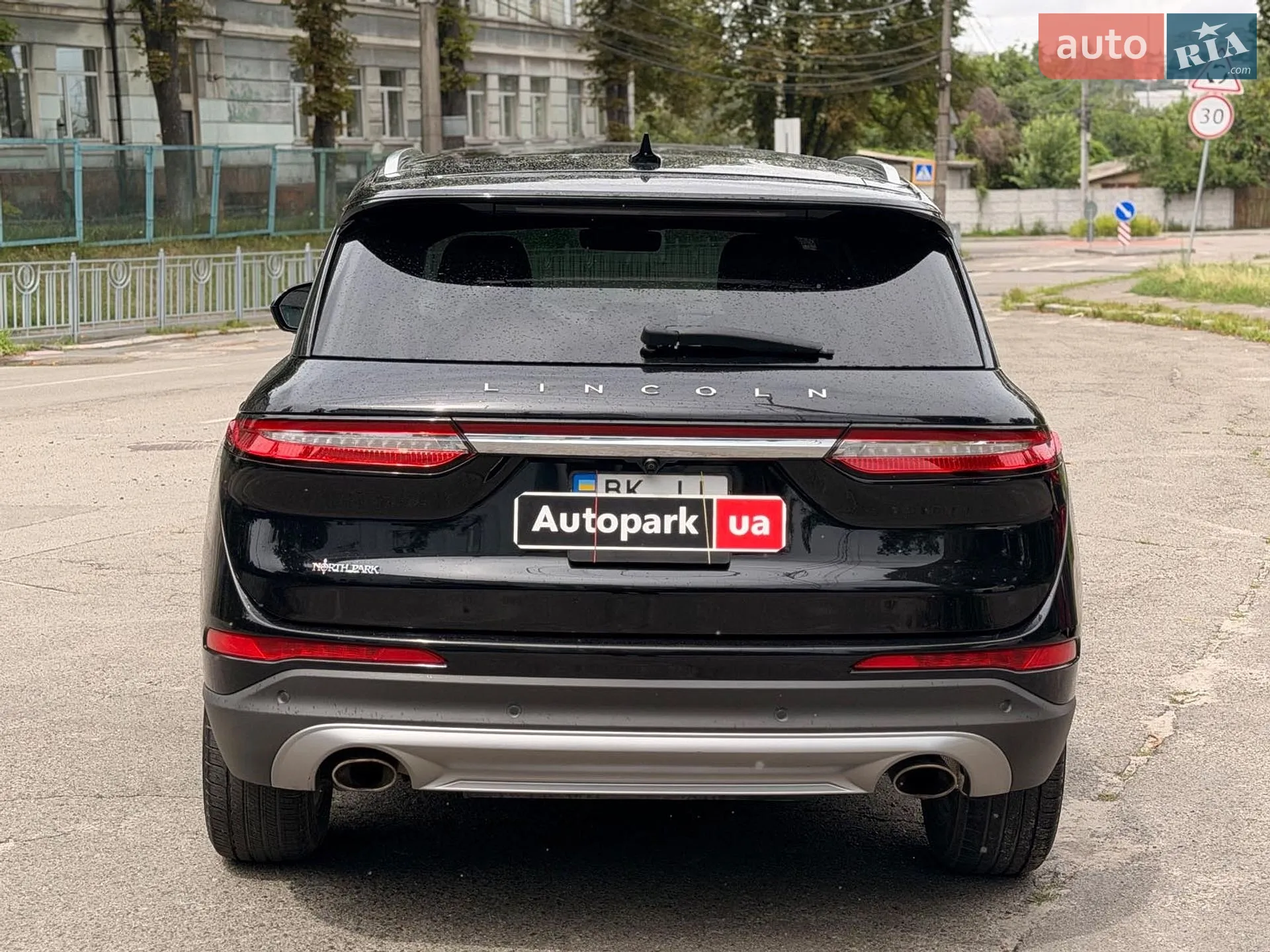 2022 Lincoln Corsair - мініатюра 6