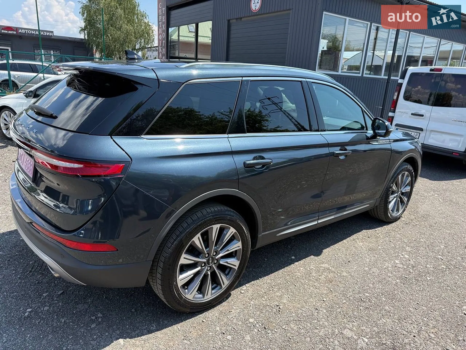 2021 Lincoln Corsair - мініатюра 7