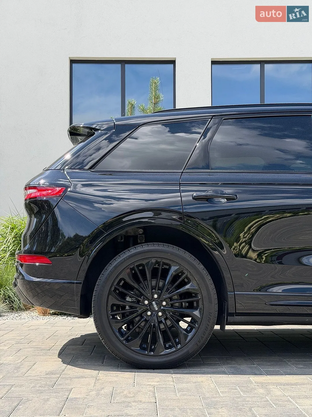 2023 Lincoln Corsair - мініатюра 4