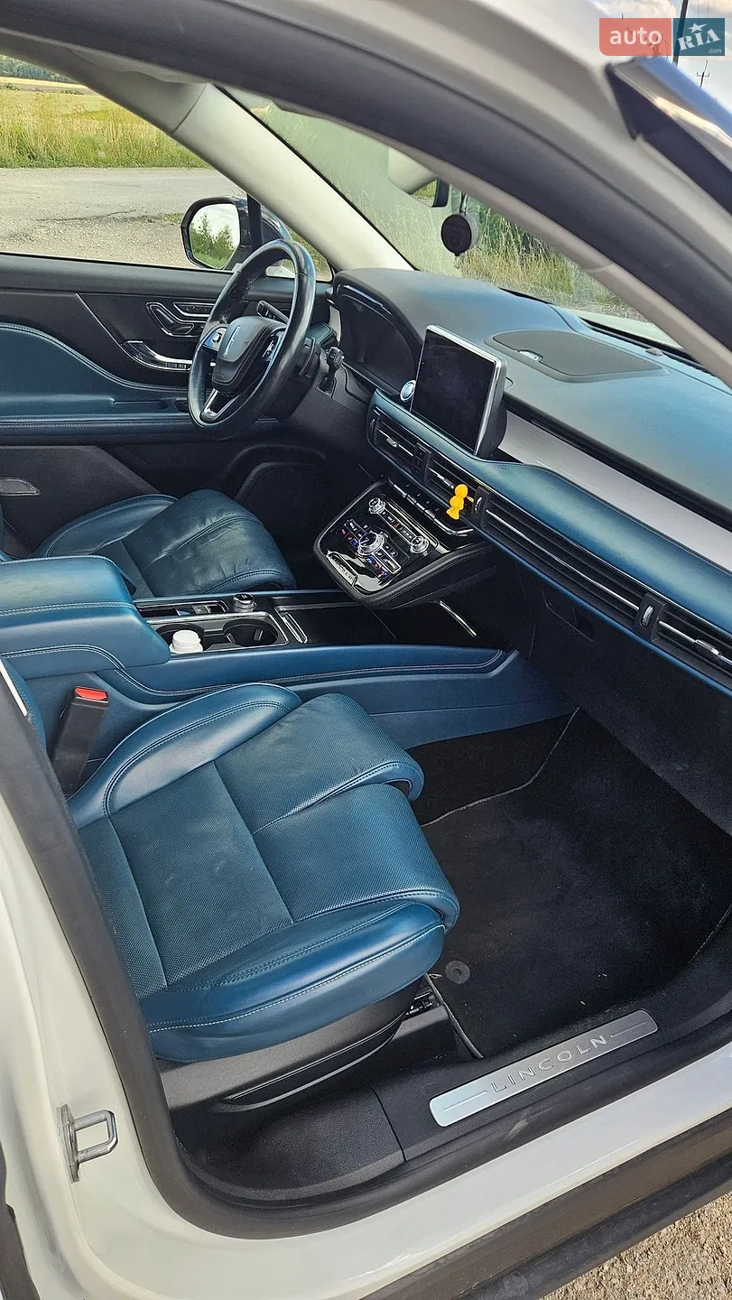 2019 Lincoln Corsair - мініатюра 9