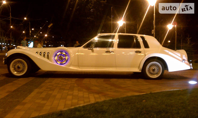 Седан Lincoln Excalibur 1993 в Виннице