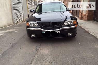 Седан Lincoln LS 2000 в 