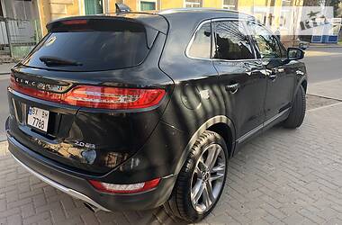 Позашляховик / Кросовер Lincoln MKC 2014 в 