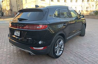 Позашляховик / Кросовер Lincoln MKC 2014 в 