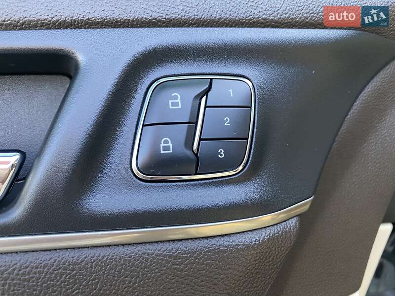 Позашляховик / Кросовер Lincoln MKC 2014 в Одесі