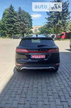 Позашляховик / Кросовер Lincoln MKC 2019 в Чернівцях