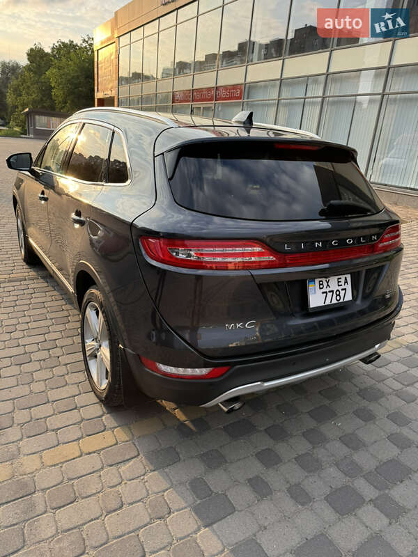 Внедорожник / Кроссовер Lincoln MKC 2015 в Хмельницком