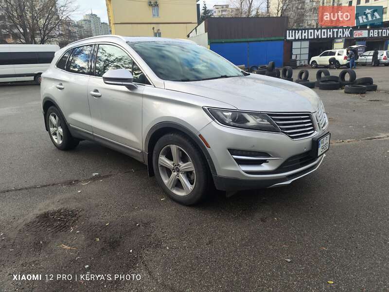 Позашляховик / Кросовер Lincoln MKC 2015 в Києві