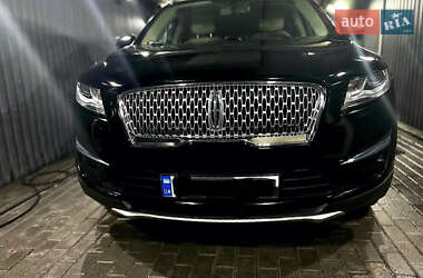 Позашляховик / Кросовер Lincoln MKC 2019 в 