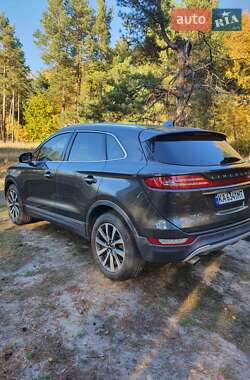Внедорожник / Кроссовер Lincoln MKC 2018 в 