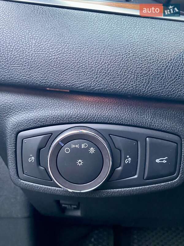 Позашляховик / Кросовер Lincoln MKC 2015 в Рівному фото 22 Позашляховик / Кросовер Lincoln MKC 2015 в Рівному