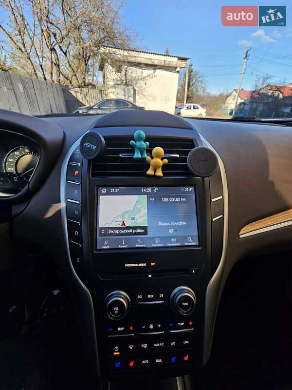 Внедорожник / Кроссовер Lincoln MKC 2015 в Ужгороде