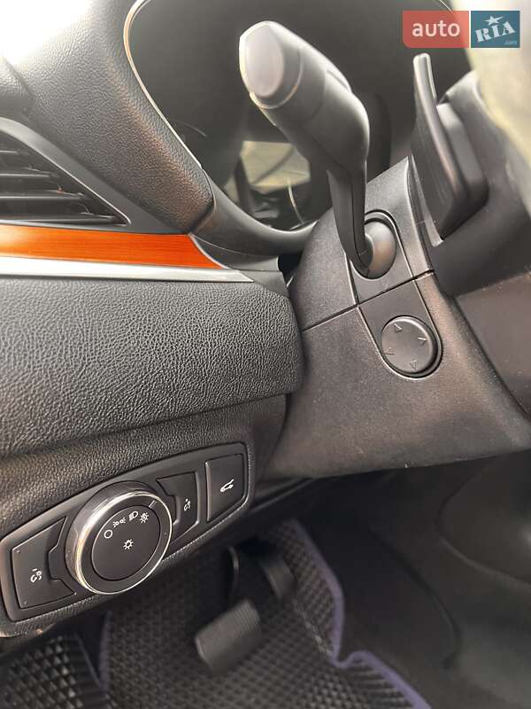 Внедорожник / Кроссовер Lincoln MKC 2015 в Одессе фото 36 Внедорожник / Кроссовер Lincoln MKC 2015 в Одессе