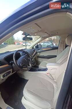 Внедорожник / Кроссовер Lincoln MKC 2014 в 