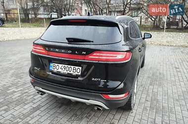 Позашляховик / Кросовер Lincoln MKC 2016 в 