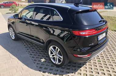 Внедорожник / Кроссовер Lincoln MKC 2016 в 